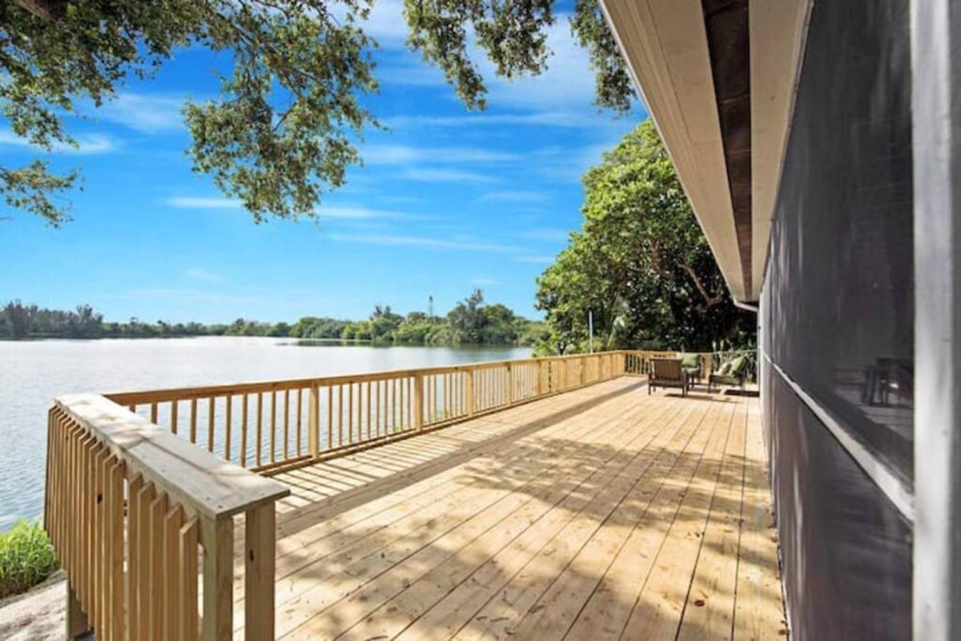 Lake House Unit 1 By Pmi Davie Esterno foto