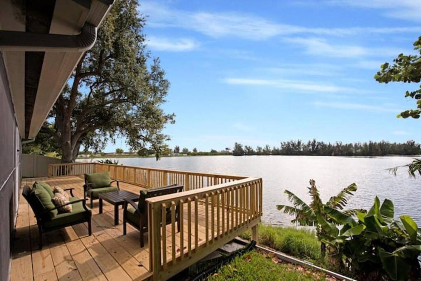 Lake House Unit 1 By Pmi Davie Esterno foto